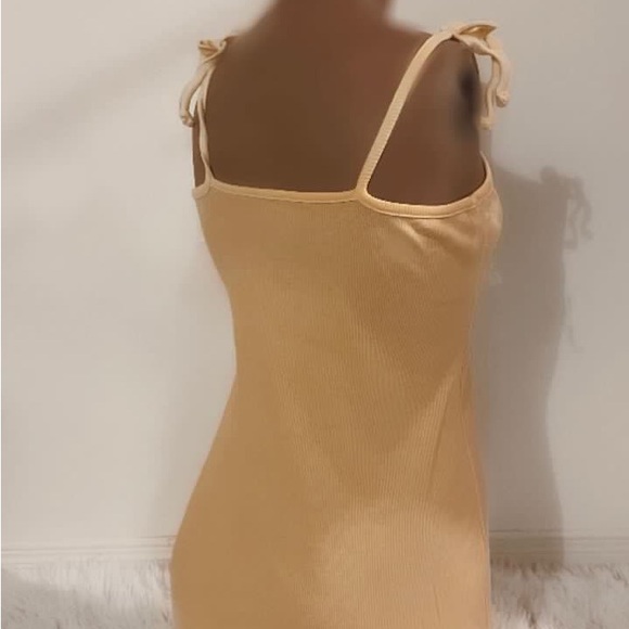 Tweety bird dress 🐣🐥 - Picture 3 of 4